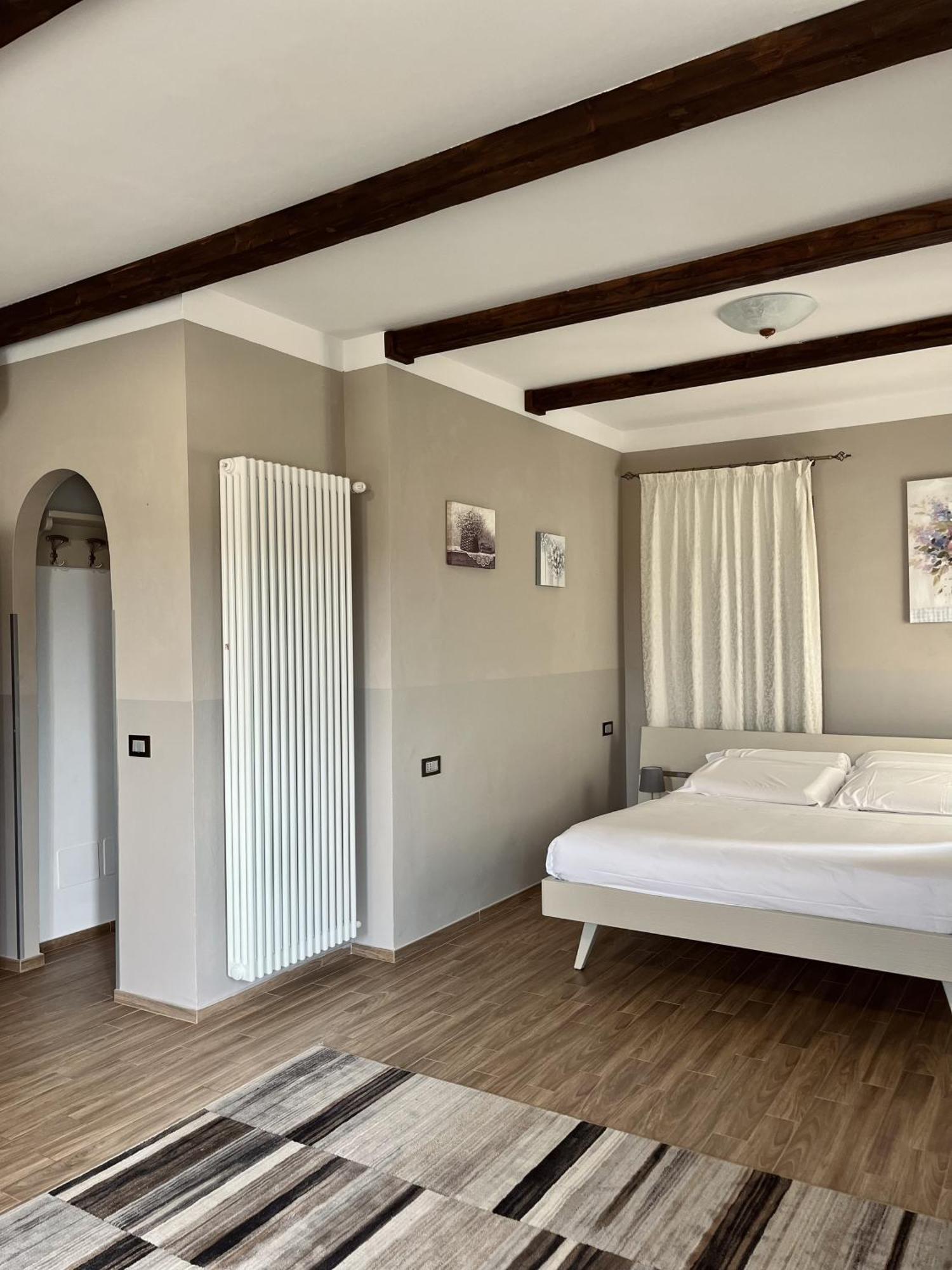 Casa Caimotta Ξενοδοχείο Neive Εξωτερικό φωτογραφία